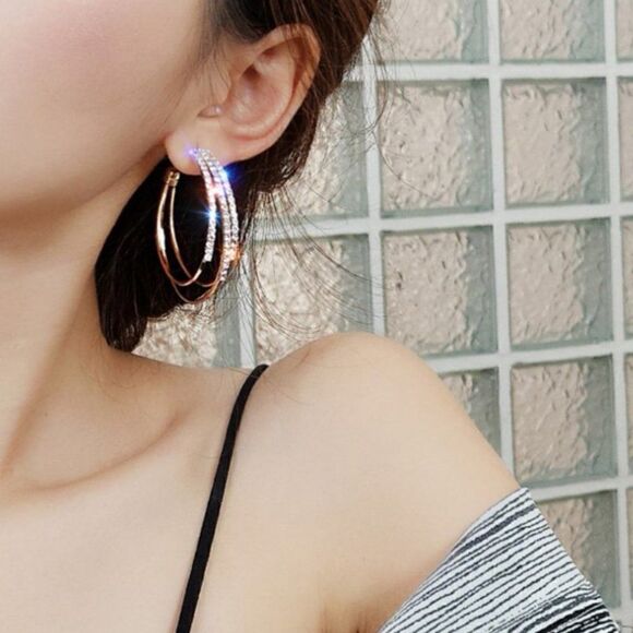 18K GOLD PLATED DIAMOND HOOP EARRINGS - Picture 4 of 5